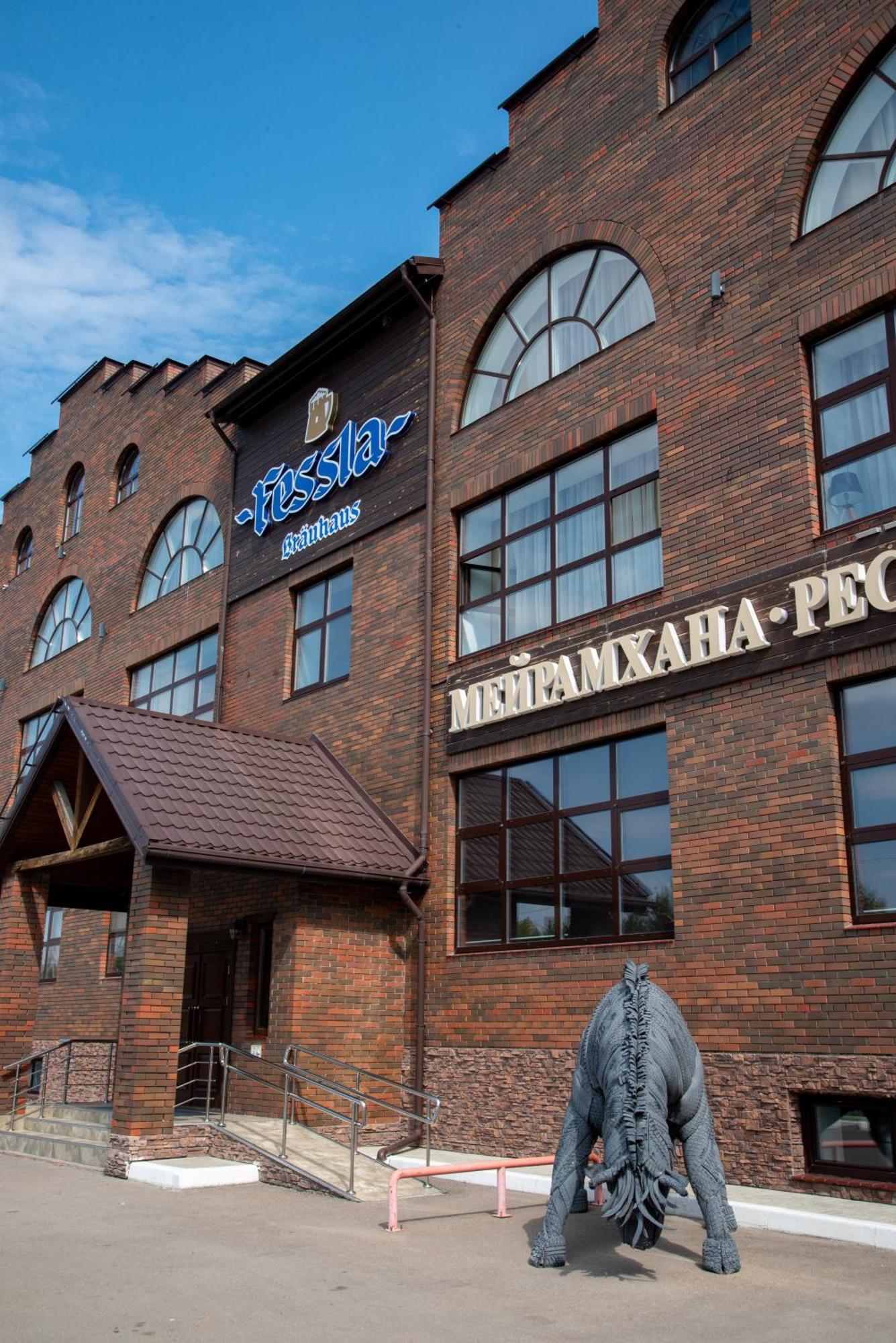 Hotel Fessla Костанай Екстер'єр фото